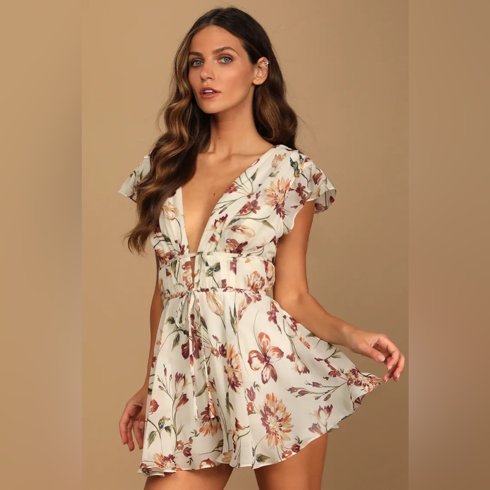 NWT Lulus floral romper - Picture 7 of 7